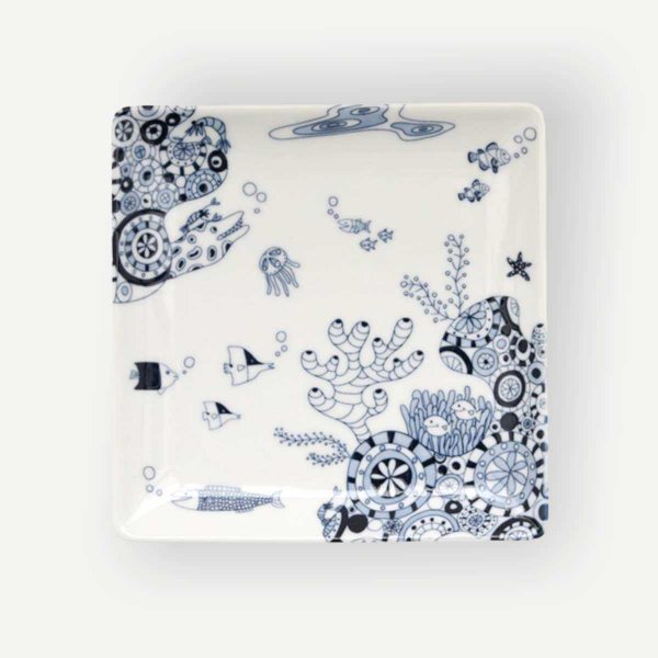 Square Plate Fish Decor ‘Cocomarine’ Hasami Ware (17cm)