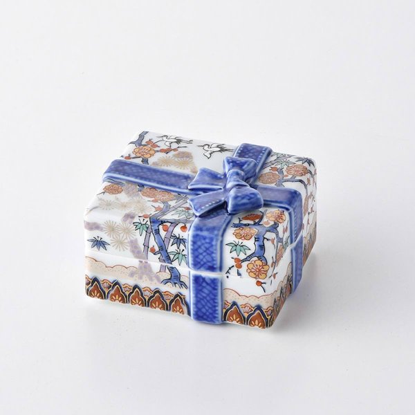 Decorated Square Box Rinkuro Hasami Ware (9.5 x 7.5 x 6.0cm)