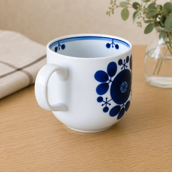Bloom Japanese Coffee Mug – Bouquet Design, Hand-Painted Hasami Ware Porcelain, 360ml (12.2 fl oz), Made in Japan