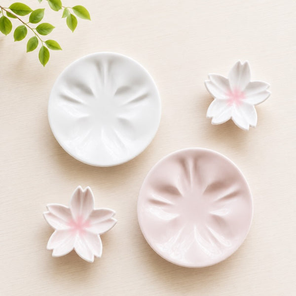 Kutani Ware Sakura Small Plate Set (Pink and White)