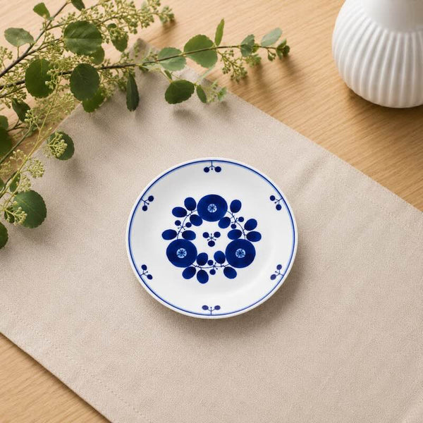Bloom Japanese Side Plate – Bouquet Design, Hand-Painted Hasami Ware Porcelain, 16.5cm (6.5 in), Made in Japan
