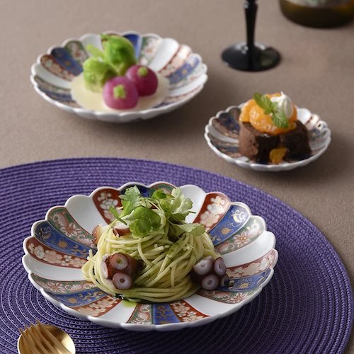Hasami Ware Chrysanthemum Dinner Plate 19.3cm (7.6"), Made in Japan