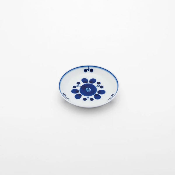 Bloom Japanese Small Plate – Bouquet Design, Hand-Painted Floral Hasami Ware Porcelain, 11.5cm (4.5 in), Made in Japan