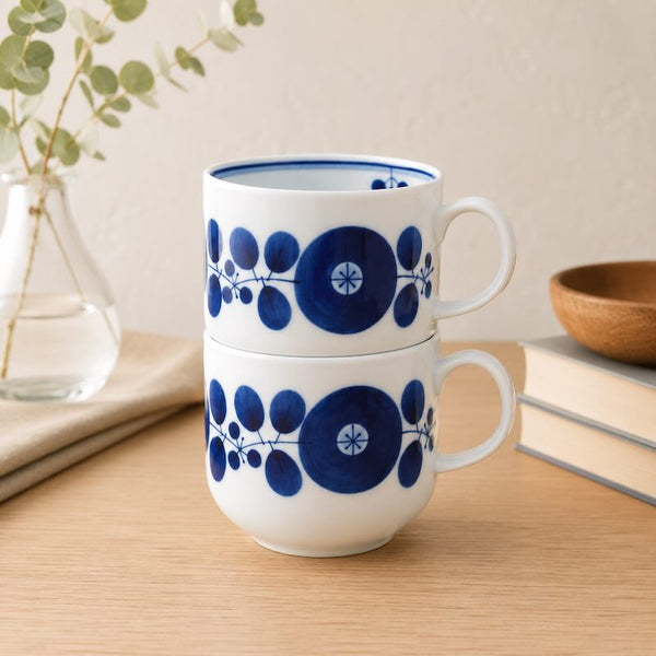 Bloom Japanese Coffee Mug – Wreath Design, Hand-Painted Hasami Ware Porcelain, 360ml (12.2 fl oz), Made in Japan