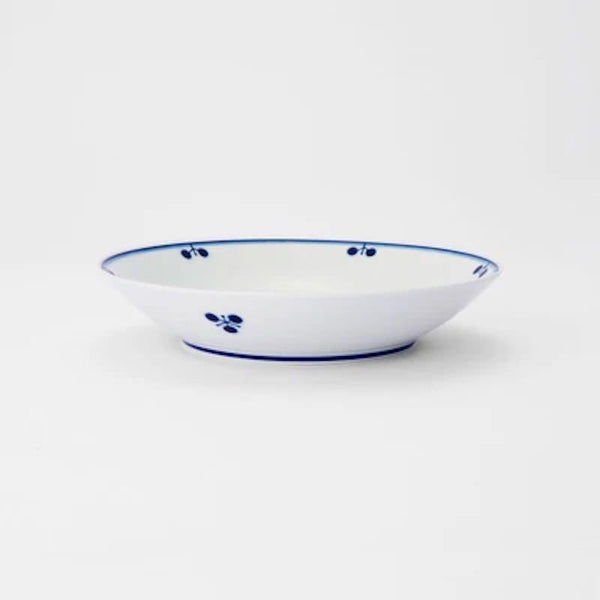 Bloom Japanese Deep Dish – Bouquet Design, Hand-Painted Hasami Ware Porcelain, 20 cm (7.9 in), Made in Japan
