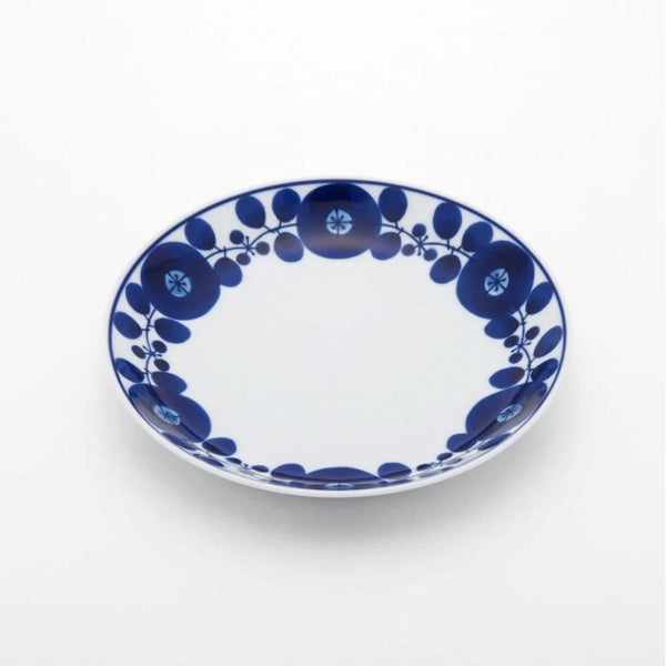Bloom Japanese Dinner Plate – Wreath Design, Hand-Painted Hasami Ware Porcelain, 19.5 cm (7.7 in), Made in Japan