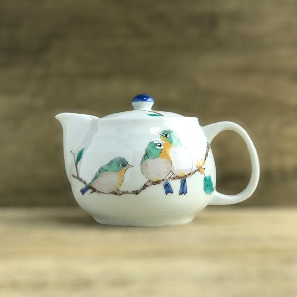Kutani Ware Mejiro Japanese Teapot 350ml (11.8 US fl oz) – Japanese White-Eye Bird Design, Tea Strainer Included, Made in Japan