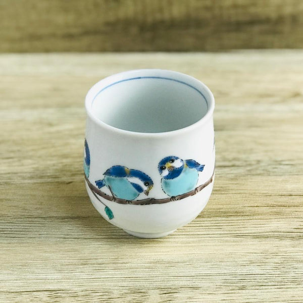 Kutani Ware Yamagara Japanese Tea Cup 240ml (8.1 US fl oz) – Varied Tit Bird Design, Porcelain Yunomi, Made in Japan