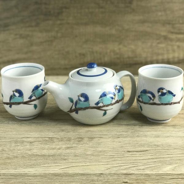 Kutani Ware Yamagara Japanese Tea Cup 240ml (8.1 US fl oz) – Varied Tit Bird Design, Porcelain Yunomi, Made in Japan